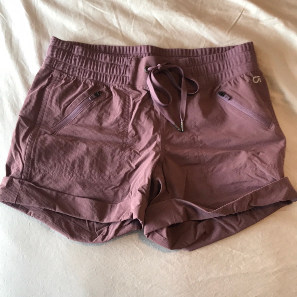 Gapfit hiking shorts never worn XS